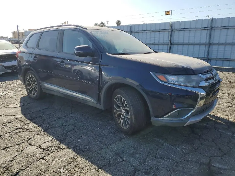 2016 MITSUBISHI OUTLANDER SE  