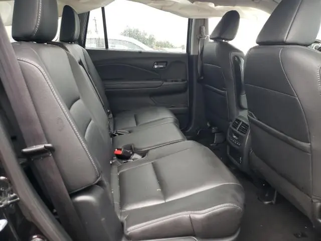 2022 HONDA PILOT SE  