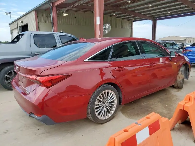 2019 TOYOTA AVALON XLE