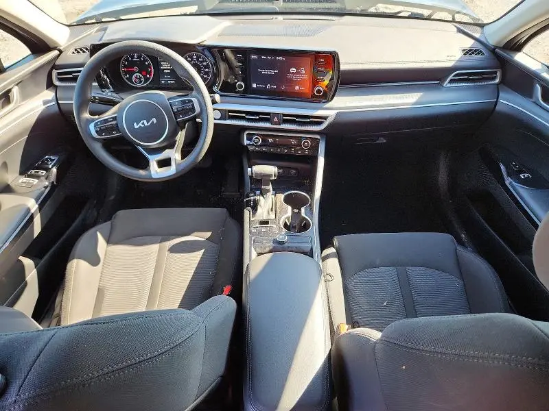 2022 KIA K5 LXS  