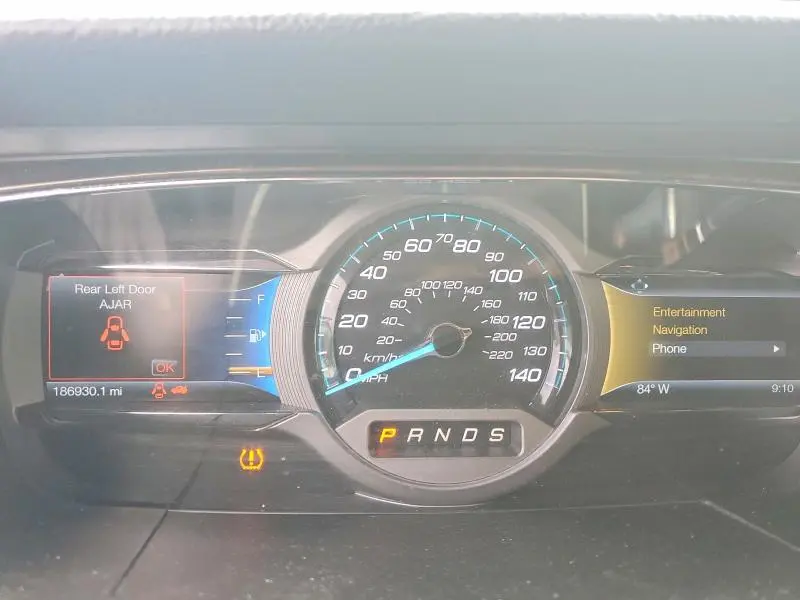 2015 FORD TAURUS LIMITED  