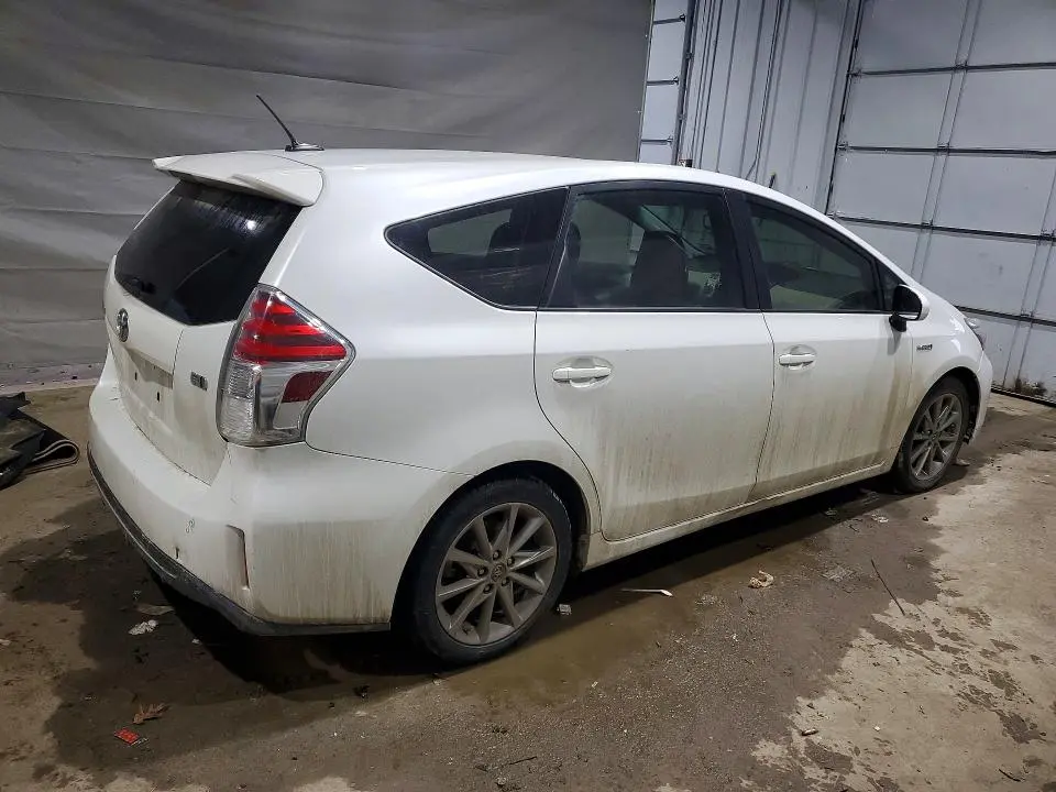 2015 TOYOTA PRIUS V FIVE  