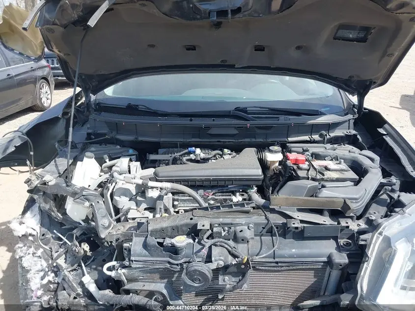 2017 NISSAN ROGUE SV