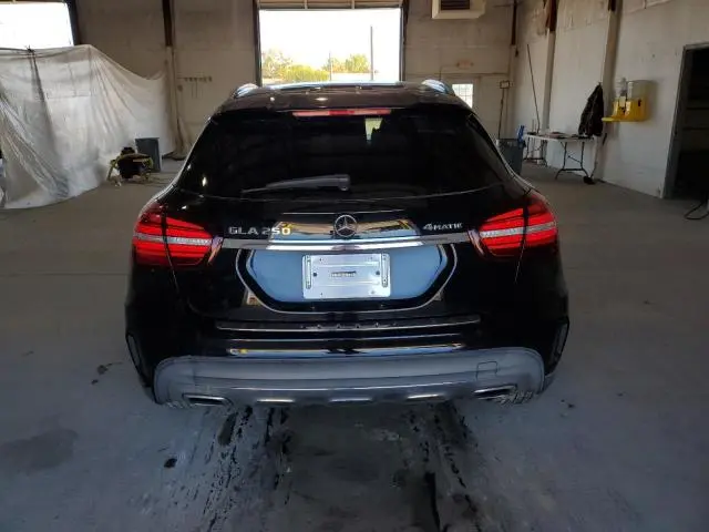 2019 MERCEDES-BENZ GLA 250 4MATIC  