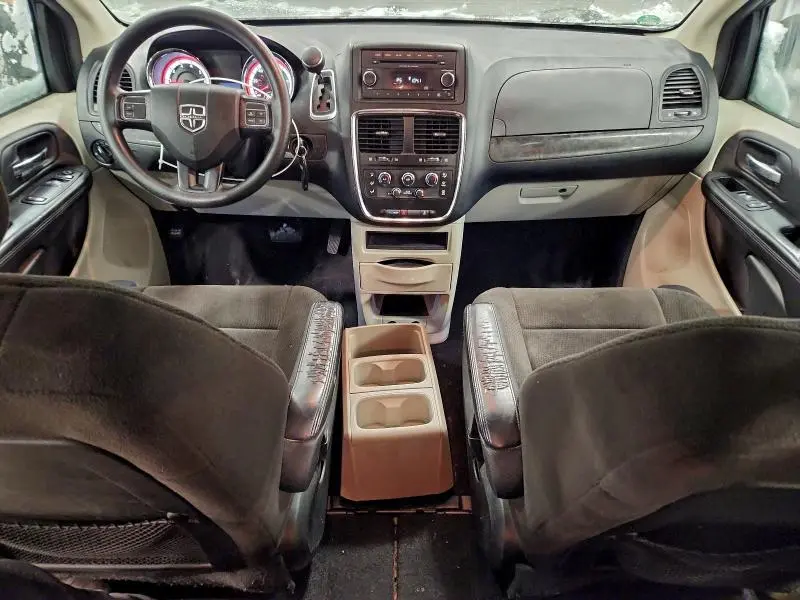 2013 DODGE GRAND CARAVAN SE  