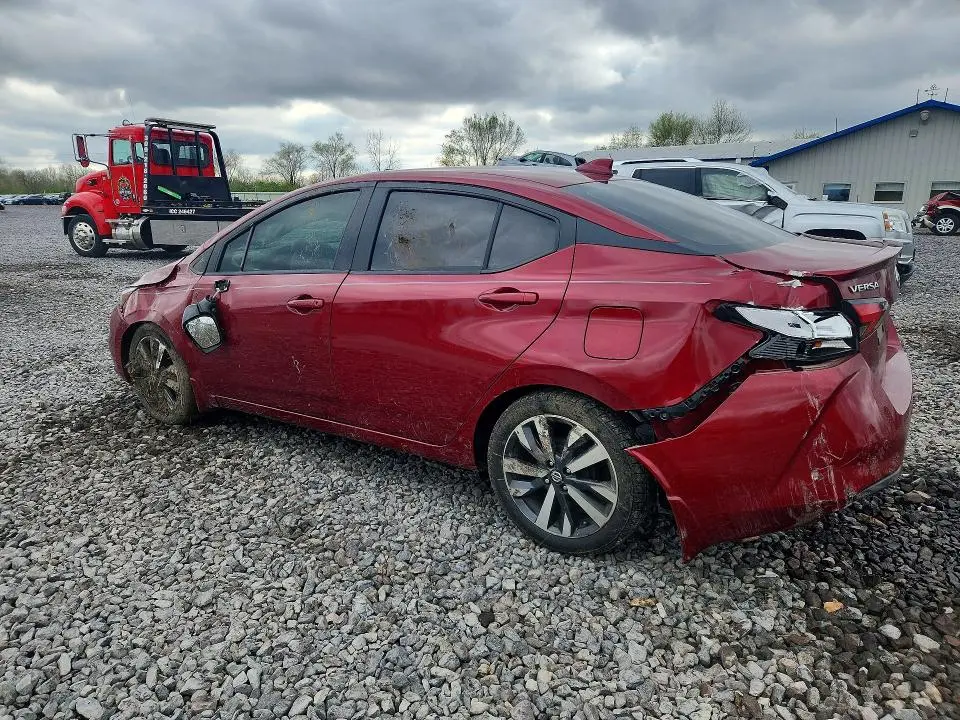 2021 NISSAN VERSA SR  