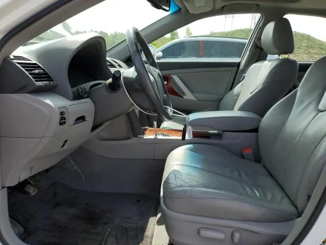 2011 TOYOTA CAMRY SE  