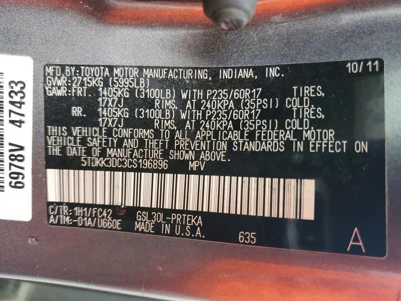 2012 TOYOTA SIENNA LE  