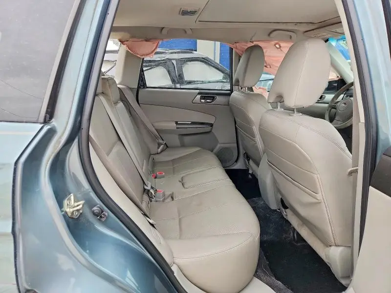 2013 SUBARU FORESTER LIMITED  
