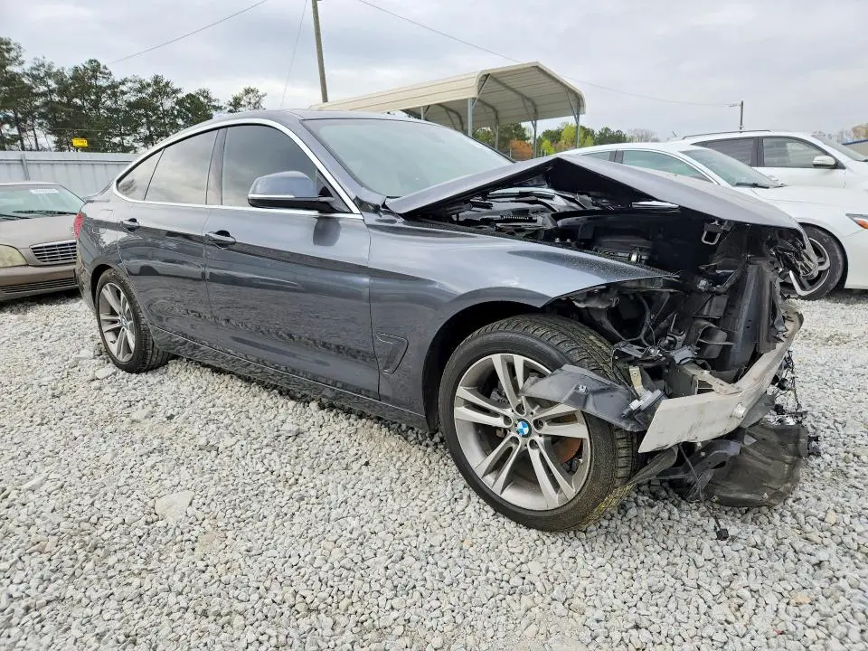 2018 BMW 330 XIGT  
