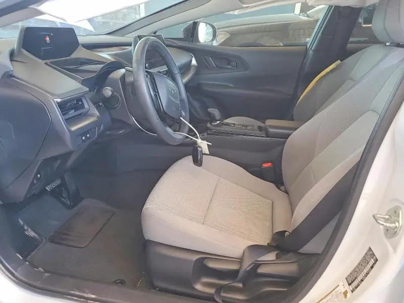 2023 TOYOTA PRIUS LE  