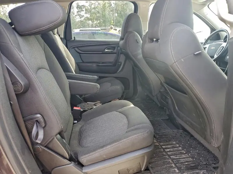 2016 CHEVROLET TRAVERSE LT  