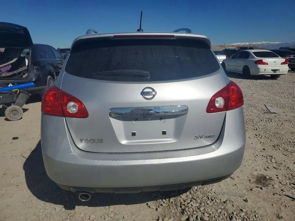 2011 NISSAN ROGUE S  