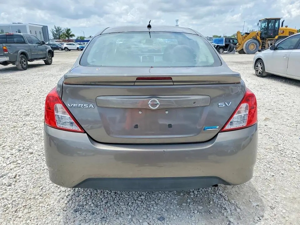 2016 NISSAN VERSA 1.6 SV  