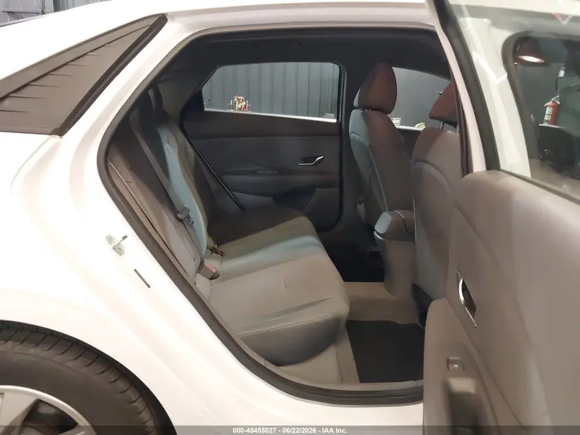 2021 HYUNDAI ELANTRA SE