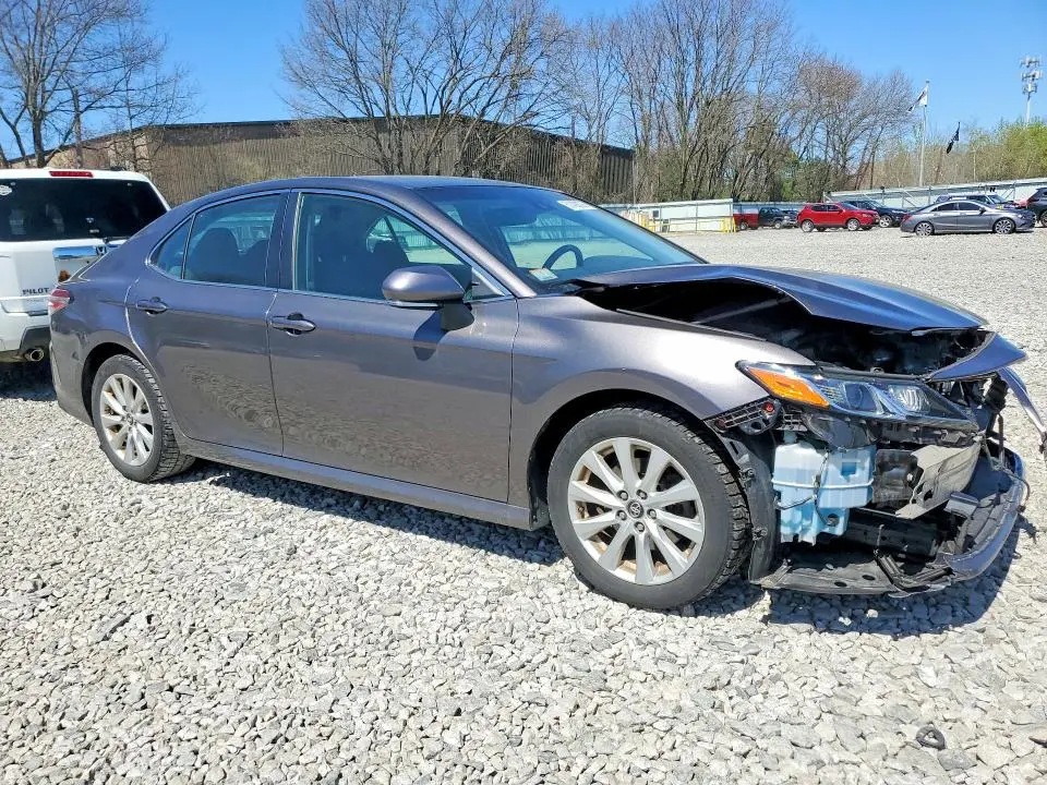 2018 TOYOTA CAMRY LE  