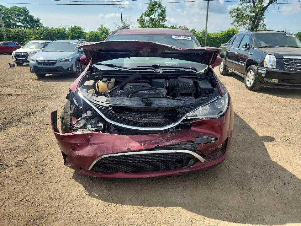 2017 CHRYSLER PACIFICA TOURING L  