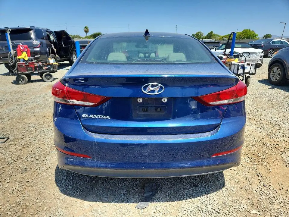 2017 HYUNDAI ELANTRA SE  