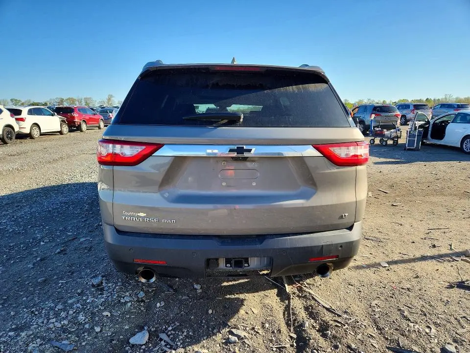 2019 CHEVROLET TRAVERSE LT  