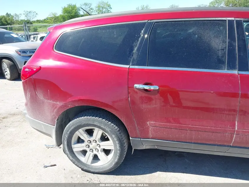 2011 CHEVROLET TRAVERSE 2LT