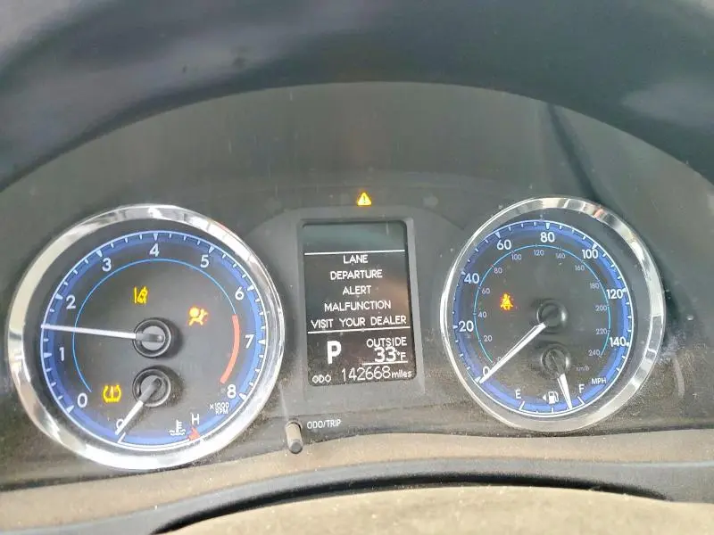 2018 TOYOTA COROLLA LE  