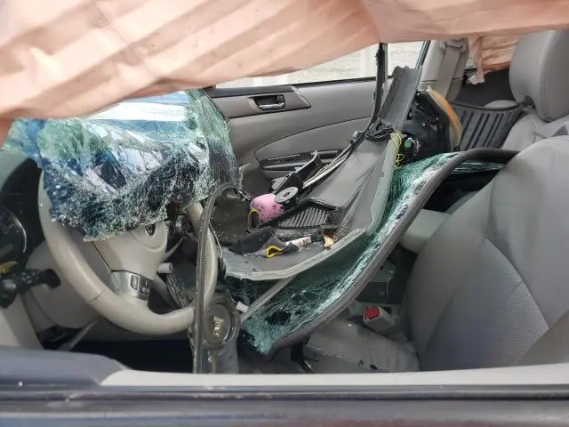 2011 SUBARU FORESTER LIMITED  