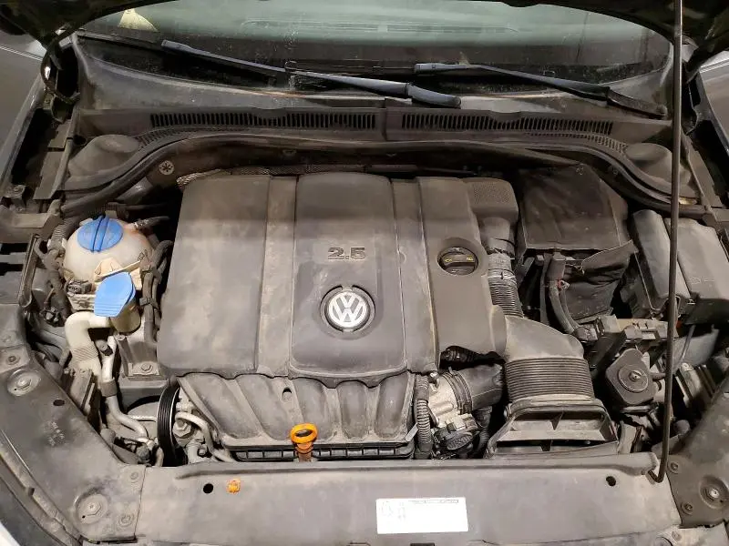 2012 VOLKSWAGEN JETTA SE  