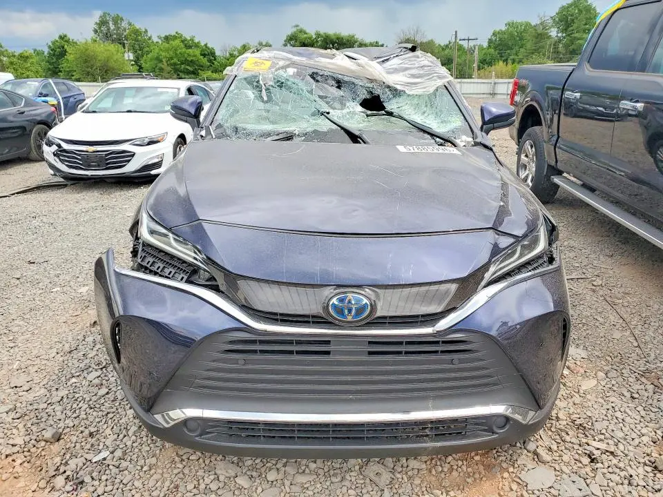 2021 TOYOTA VENZA XLE  