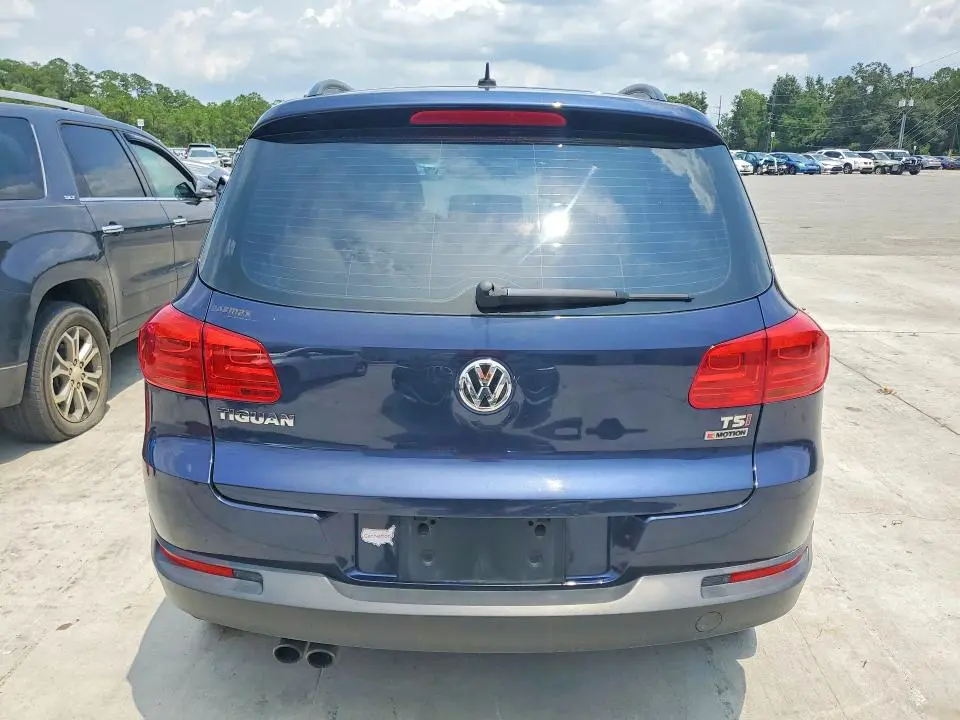 2016 VOLKSWAGEN TIGUAN S  