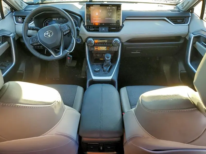 2022 TOYOTA RAV4 LIMITED  