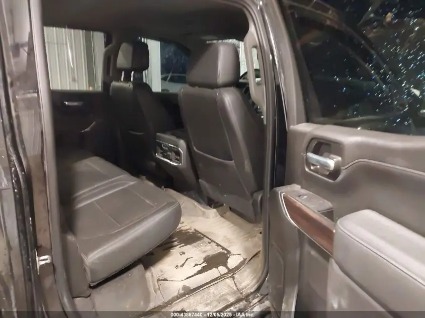 2021 GMC SIERRA 1500 4WD  SHORT BOX SLT