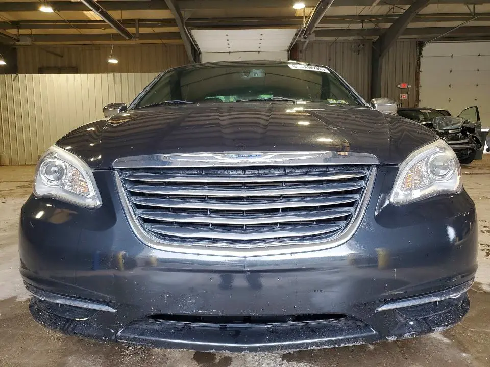2011 CHRYSLER 200 LIMITED  