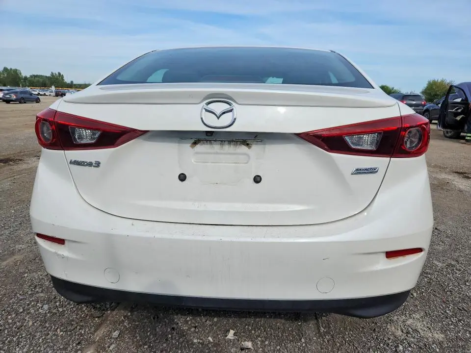 2015 MAZDA 3 TOURING  