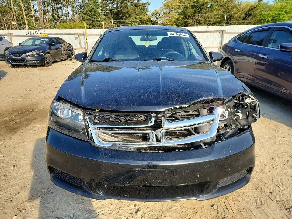 2013 DODGE AVENGER SE  