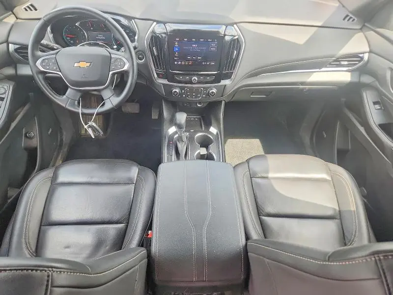 2023 CHEVROLET TRAVERSE LT  