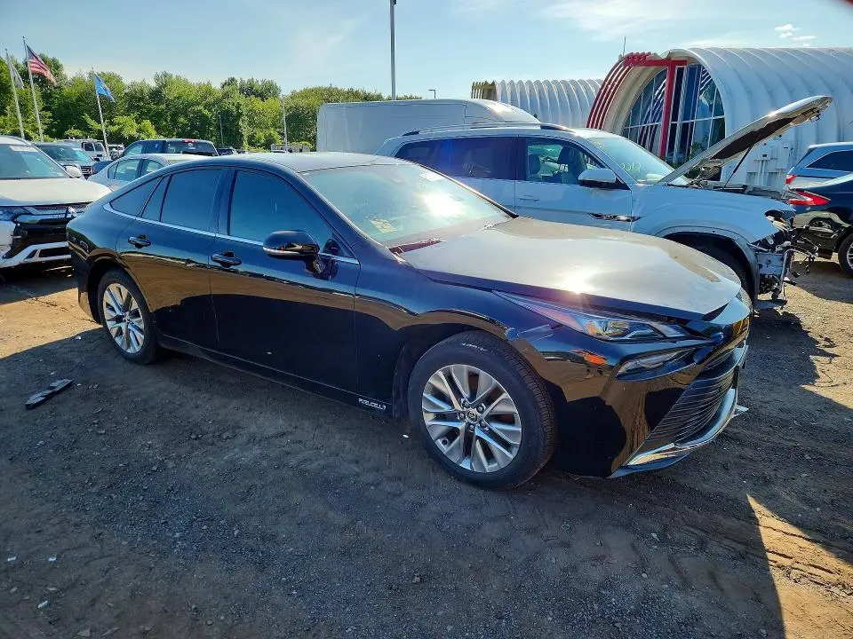 2022 TOYOTA MIRAI XLE  