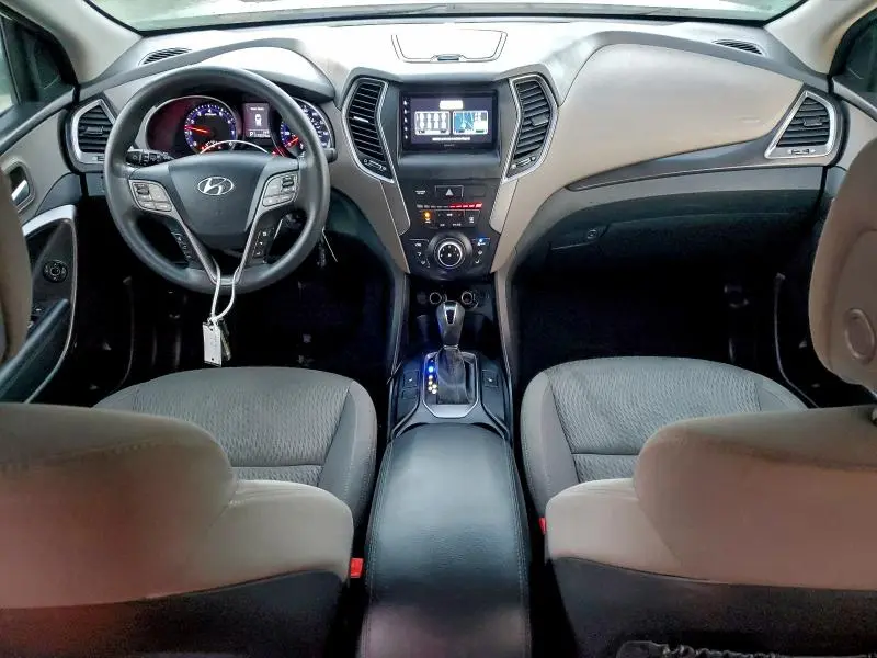 2016 HYUNDAI SANTA FE SE  