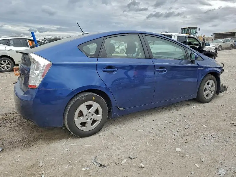 2011 TOYOTA PRIUS   