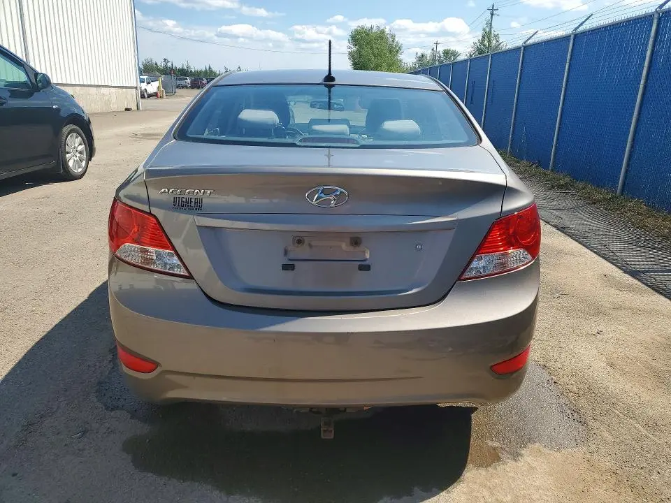 2014 HYUNDAI ACCENT GLS  
