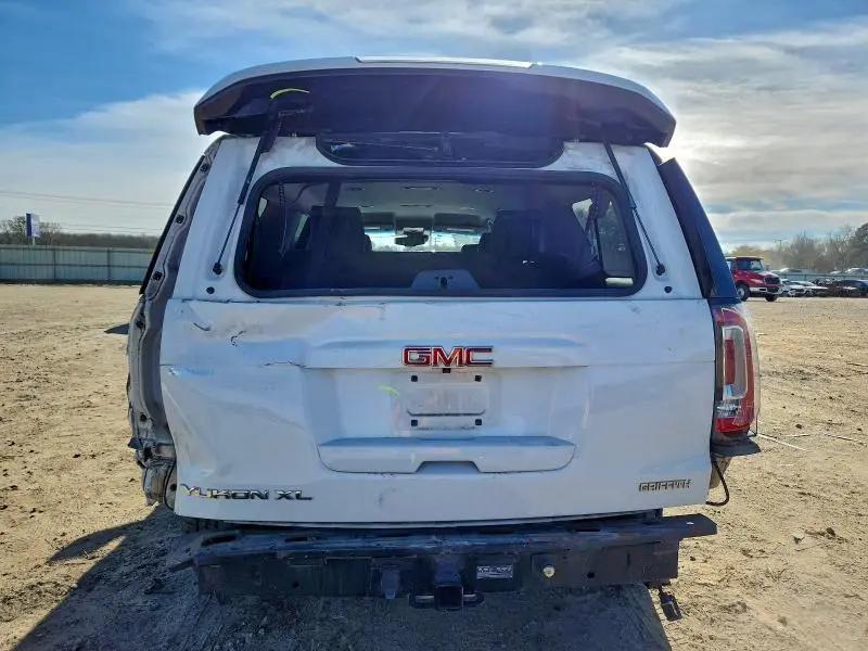2017 GMC YUKON XL K1500 SLT  