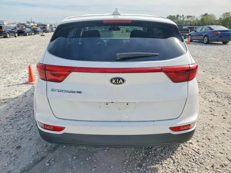 2018 KIA SPORTAGE LX  