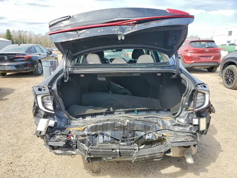 2021 HYUNDAI SONATA SE  
