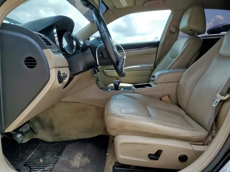 2013 CHRYSLER 300   