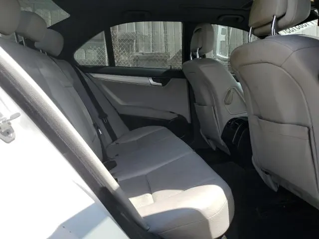 2013 MERCEDES-BENZ C 250  