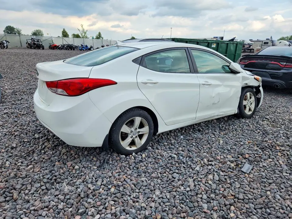 2012 HYUNDAI ELANTRA GLS  