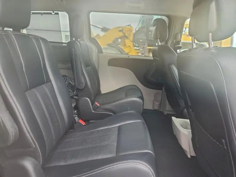 2013 CHRYSLER TOWN & COUNTRY TOURING L  