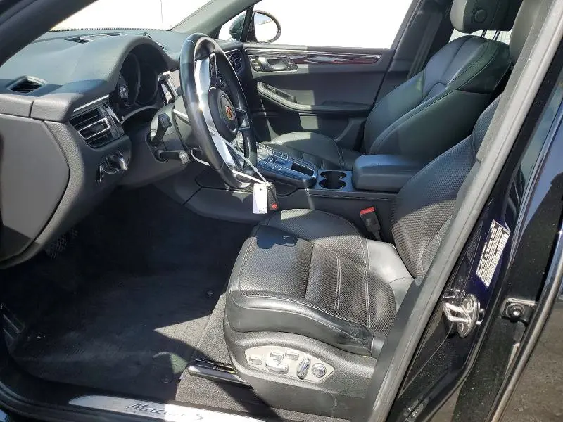 2019 PORSCHE MACAN S  