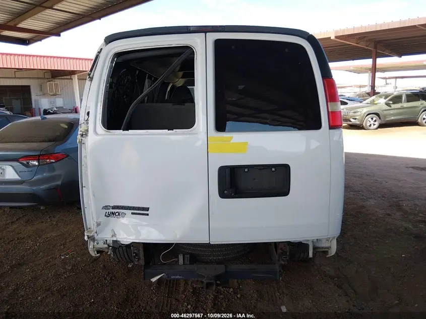 2015 CHEVROLET EXPRESS 3500 LT