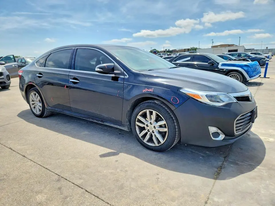 2013 TOYOTA AVALON XLE  