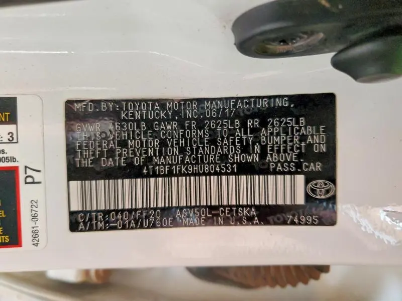 2017 TOYOTA CAMRY LE  